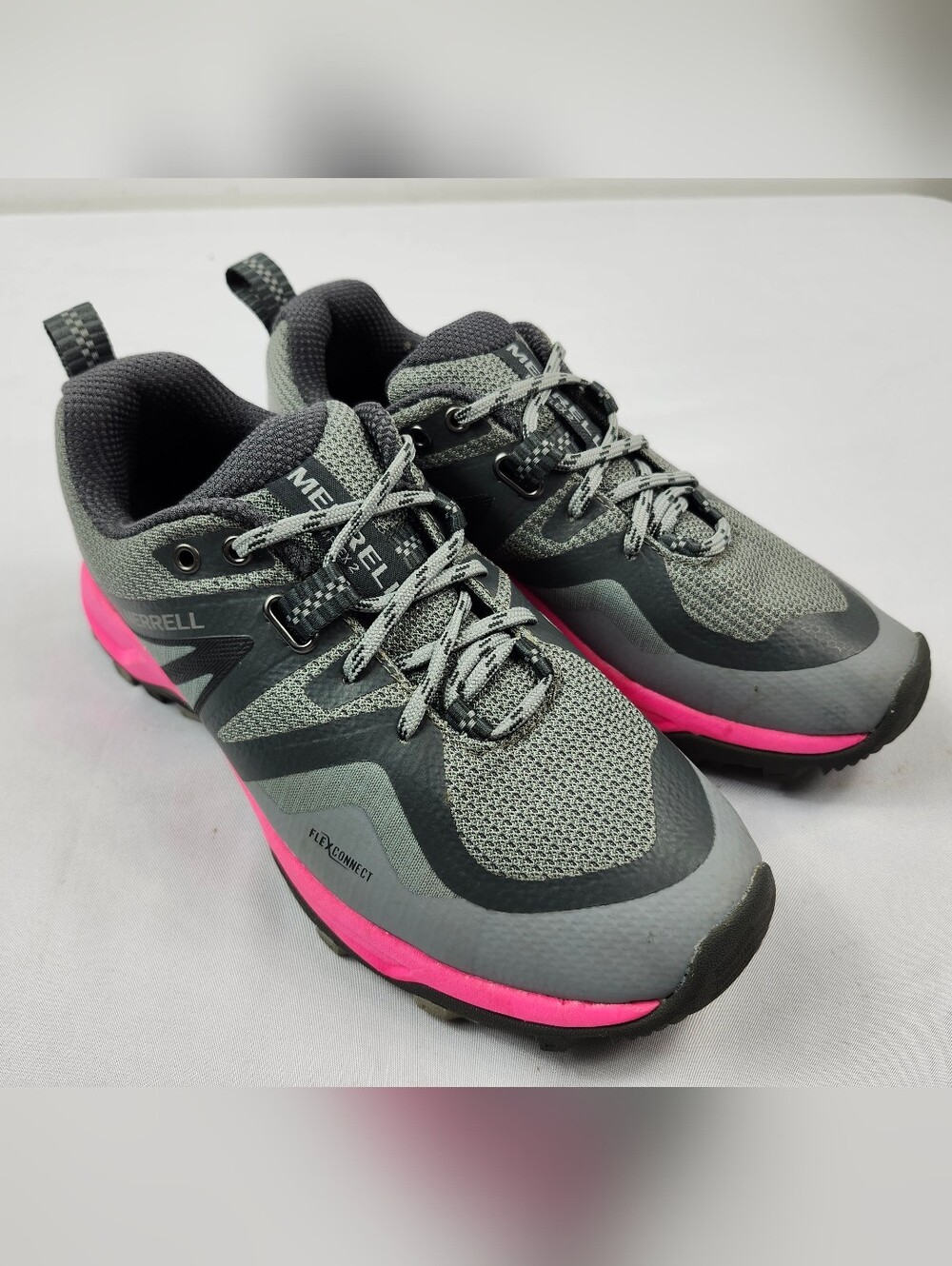 Merrell Women's 8 M Gray Athletic Shoes with Pink Accent